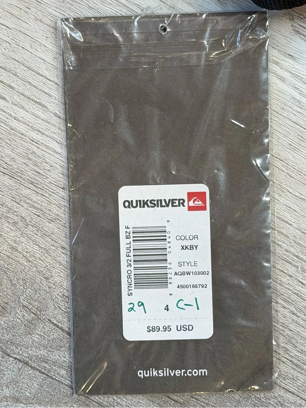 Quiksilver Kids Syncro 3/2 mm Back-Zip Full Body Wetsuit Size 4 NWT